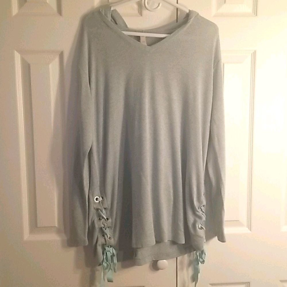 Livi 14/16 Activewear hooded tunic